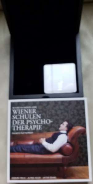 Sammelbox Wiener Schulen der Psychotherapie für 3 x 50 Euro in Gold