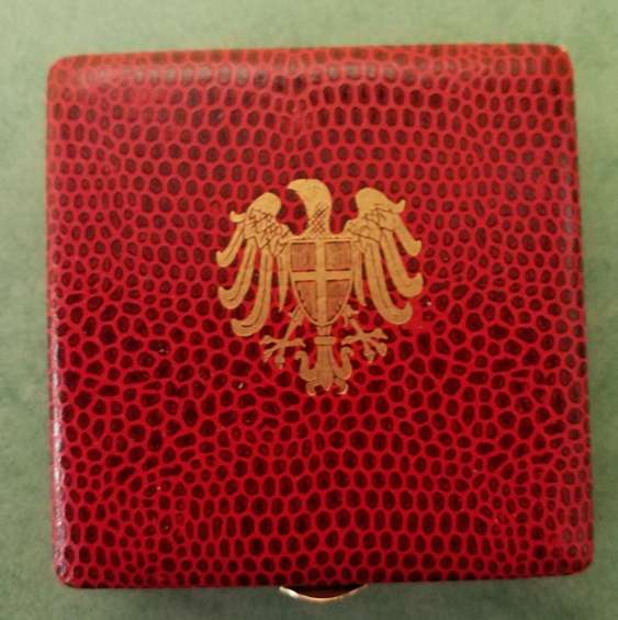 Sammelbox Wien Wappen Rot