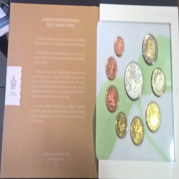 San Marino 2016 mit 5 € Silber "Welttag der Mutter Erde" KMS Coinset Kursmünzensatz Blister