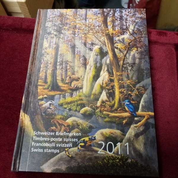 2011 Marken Jahrbuch der Post Schweiz PTT Postfrisch