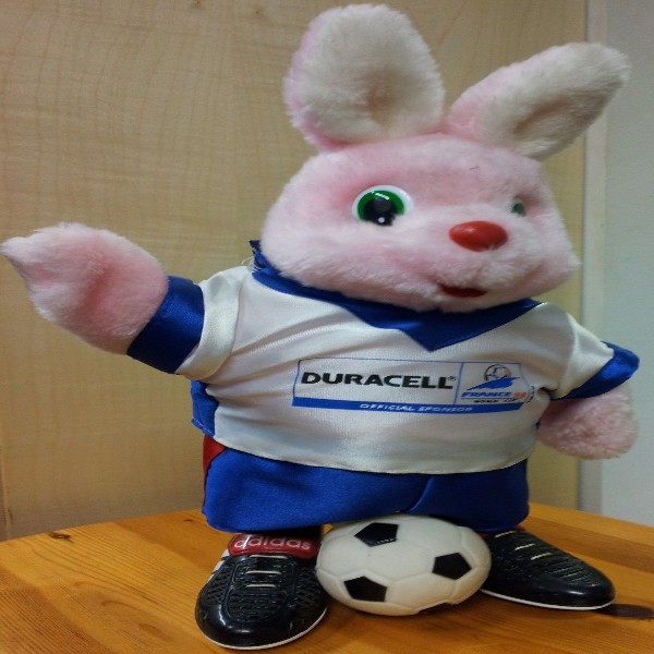 Duracell Hase Fussballer Football Bunny