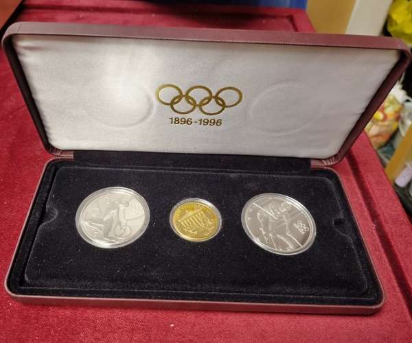 100 Jahre Olympische Bewegung IOC 2x 200 Schilling +1000 Schilling Zeus